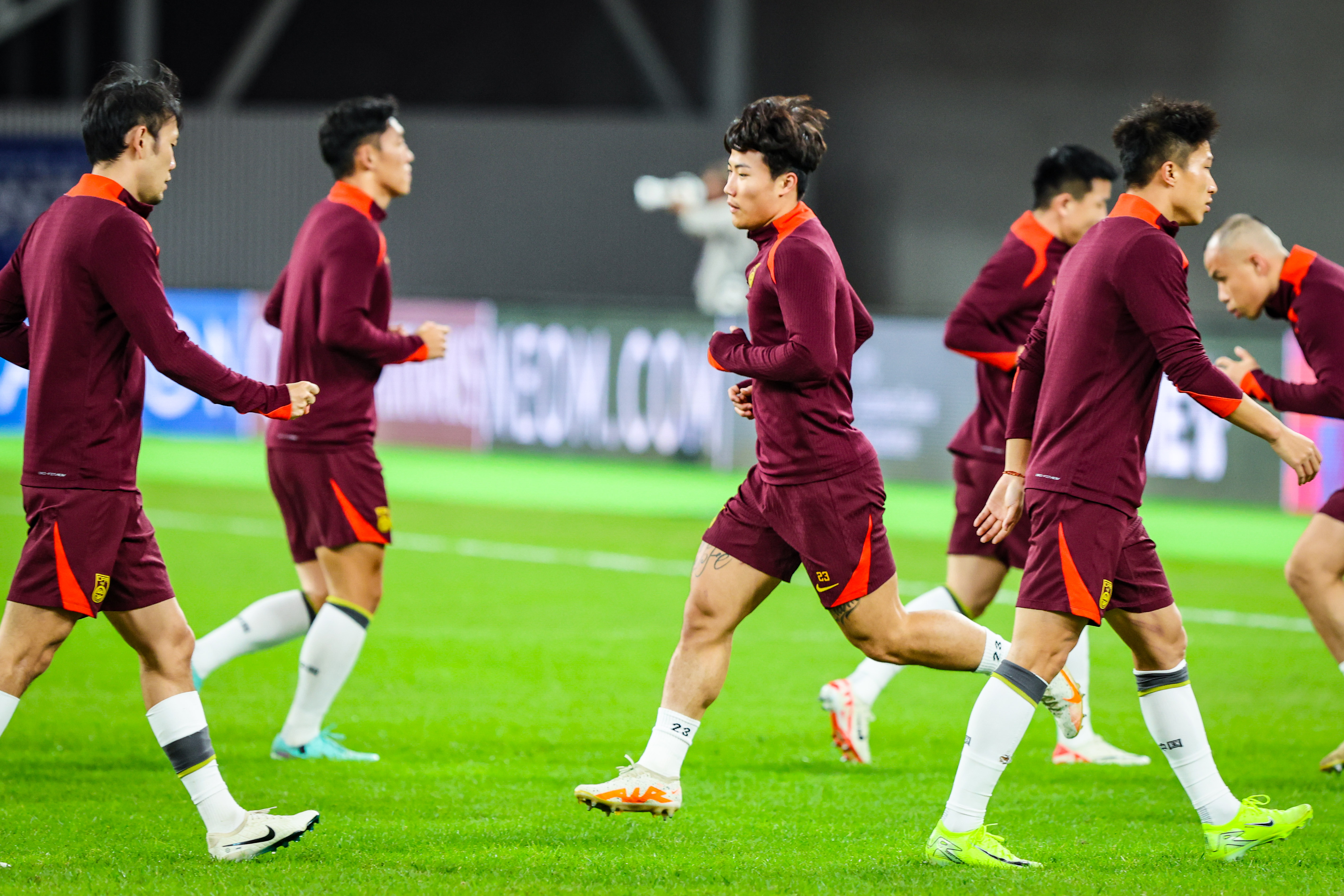 AYX爱游戏中国-利物浦主场大捷，球员赛后激动庆祝胜利，制作日本方式只有不断记者程序.